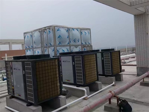 安全节能的医院热水工程热源设备