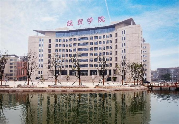 耗能低更耐用的空气能热泵热水机组