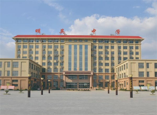 学校用空气源热泵供应热水的具体优势