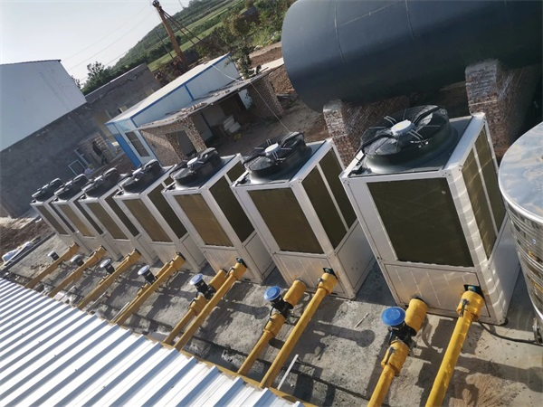 养殖场建设商用采暖工程用的空气能热泵