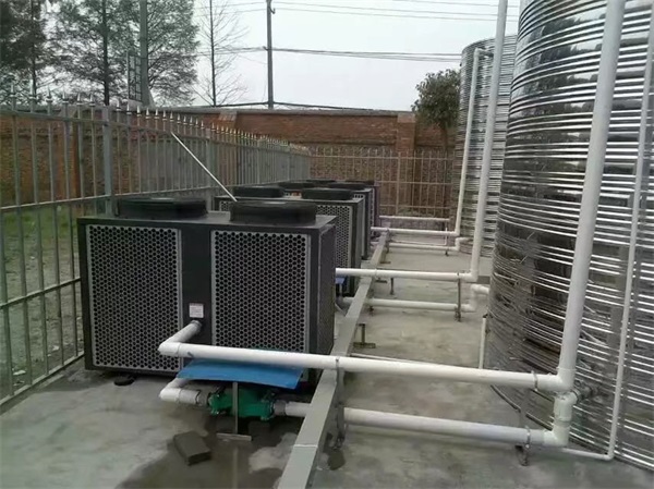 安装空气能热水器，彻底的解决学校热水需求难题