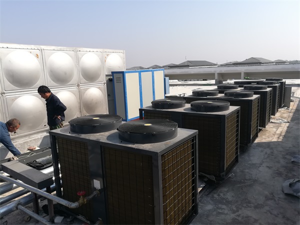 空气能热泵系统：酒店热水革命与节能的先锋